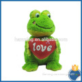 25cm green sitting frog with love heart Valentine's Day gift made in china